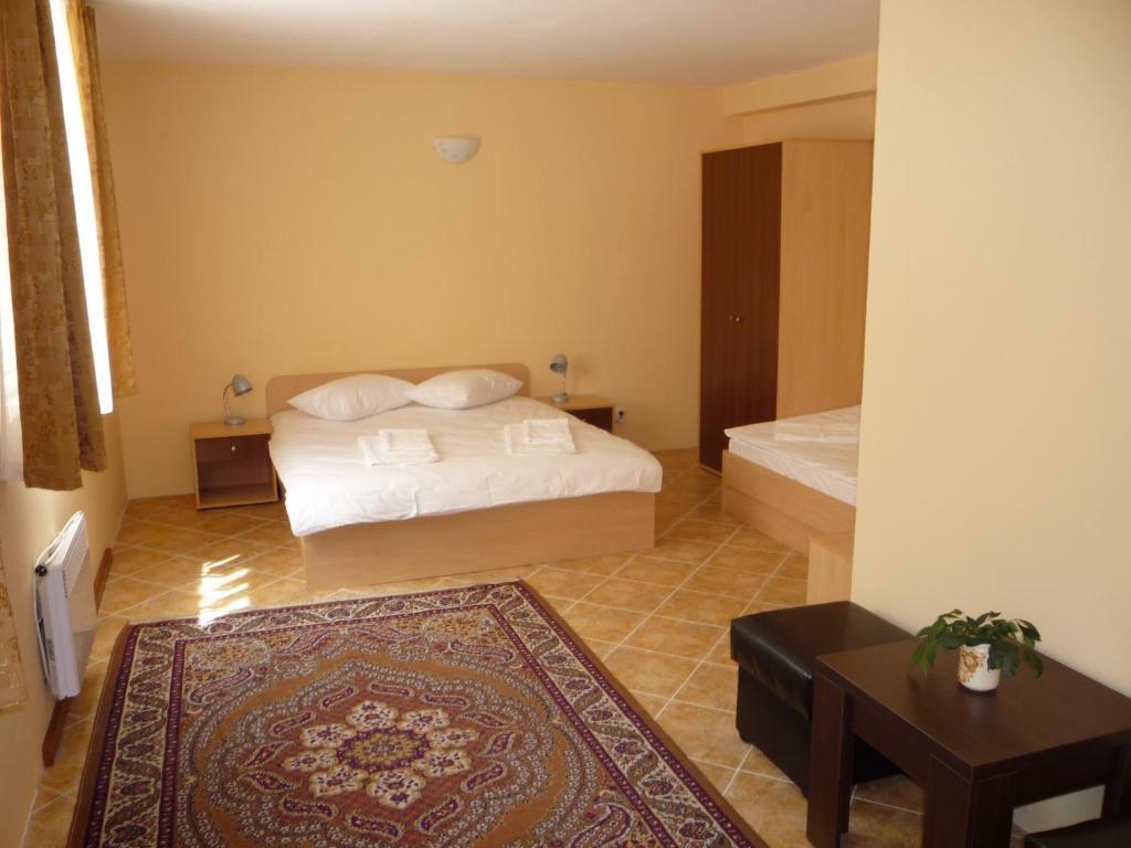 Hostel Sylvia София Номер фото