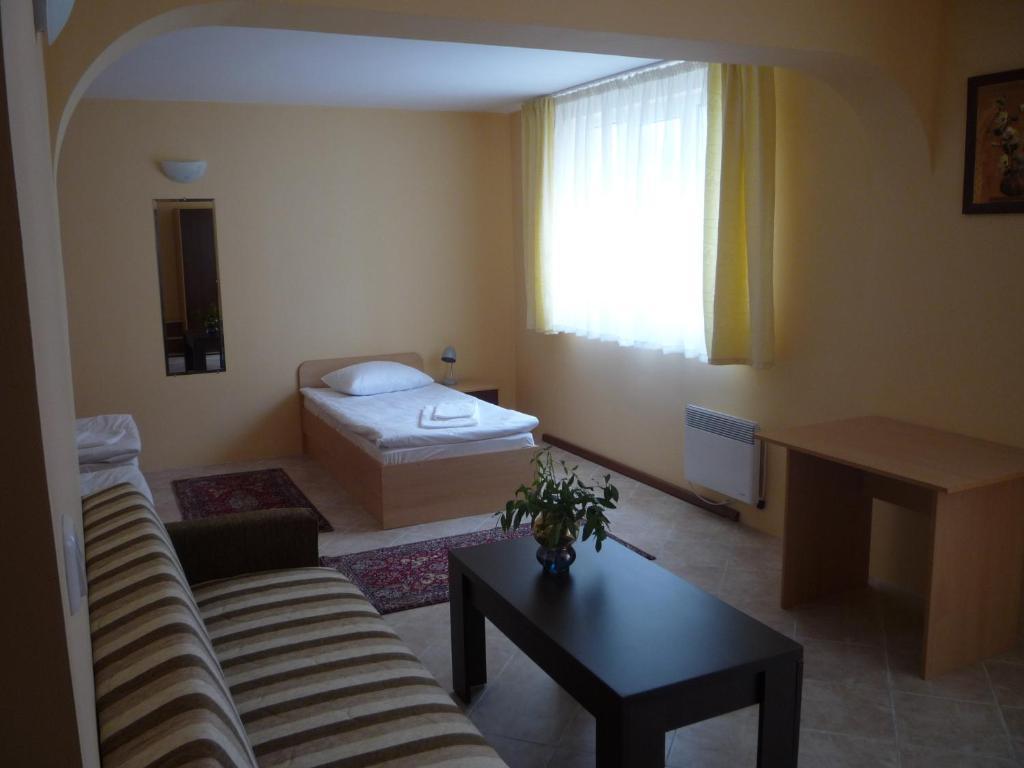 Hostel Sylvia София Номер фото